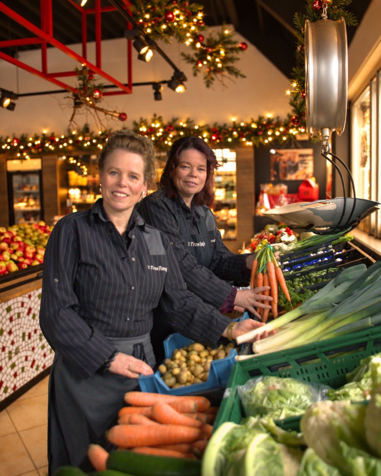 Wendy en Chantal in de kerstwinkel
